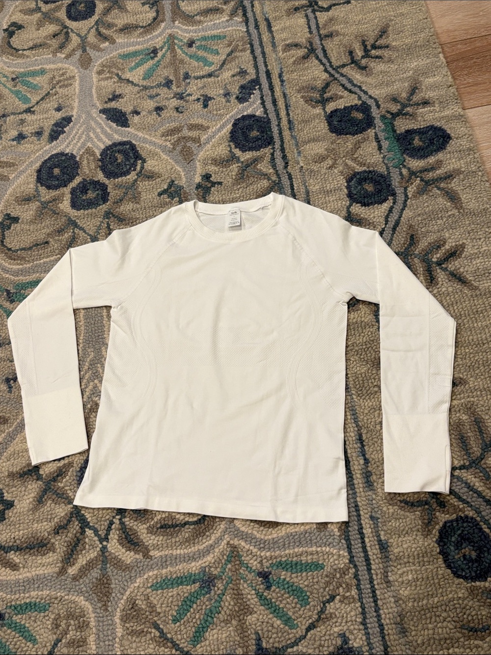 Sporty White stretchy Women's Top, Size L